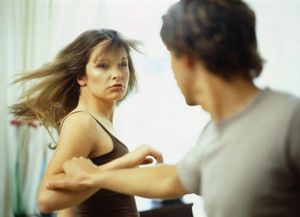 Ответственность за домашнее насилие лежит на… женщине?