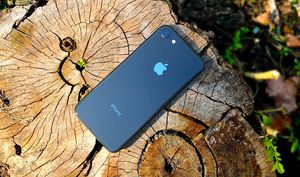 Apple отменяет запуск iPhone 9 из-за коронавируса