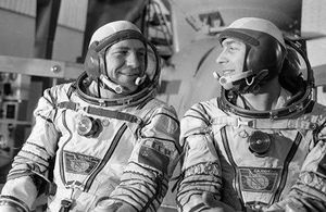 Почему советские космонавты видели звёзды в космосе, а американские – нет