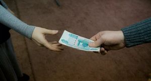 Товарищ, так запросто, попросил в долг 30000 рублей и был удивлен моему отказу
