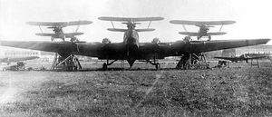 Как советские воздушные авианосцы бомбили Румынию
