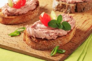 Блюда из свиной печени: разнообразим повседневное меню