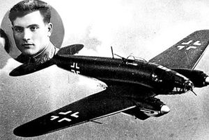 Михаил Девятаев: лётчик, сбежавший на бомбардировщике из немецкого концлагеря