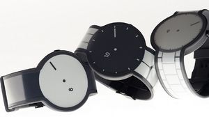 Sony улучшит «умные» часы из электронной бумаги