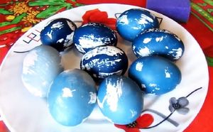Окрашивание пасхальных яиц: волшебный способ в вашу копилку