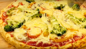 Вкусная и сочная пицца без муки