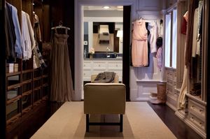 Идеальный гардероб: преимущества, план действий и дизайн-хаки