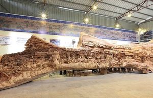 Самая большая в мире скульптура из ствола дерева