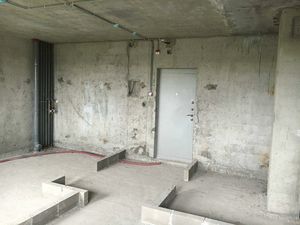 Из «бетонной коробки» 32 м² в евродвушку с необычной планировкой: фото до и после