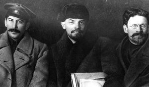 Чем Сталин боялся заразиться от Свердлова