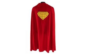 Плащ Супермена был продан с аукциона за 193.750$