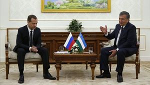 Узбекистан: чья чаша весов перевесит – США или России?