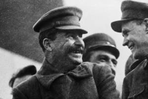 Сталин отменил праздник 9 Мая спустя три года после Победы. Чего и кого он боялся?