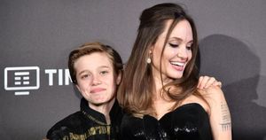 Дочь Анджелины Джоли Шайло огорчила мать, подружившись с Дженнифер Энистон