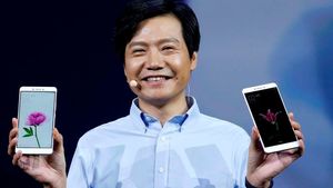 Главу Xiaomi поймали за использованием iPhone