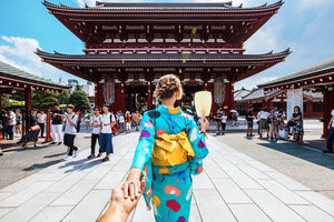 В Японии будут платить туристам, которые приедут в страну