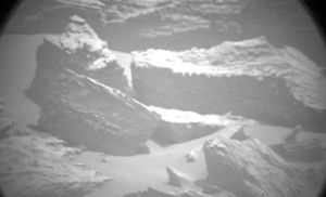 НАСА сфотографировали руины на Марсе: ученые считают, что они похожи на здание