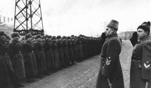 Какие советские военачальники были понижены в звании к концу войны