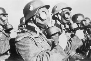 Когда Гитлер хотел применить химическое оружие на Восточном фронте