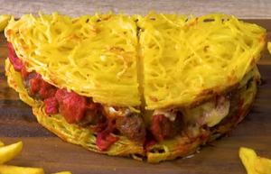 Сэндвич из спагетти с фрикадельками
