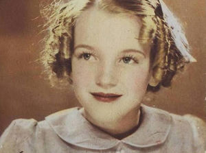 24 редких снимка маленькой Нормы Джин еще до того, как она стала Мэрилин Монро
