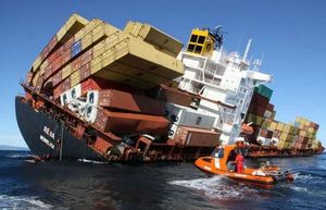 Почему контейнеры не падают с кораблей во время перевозки по морю?