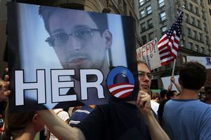 Неблагодарный Сноуден хочет уехать из России