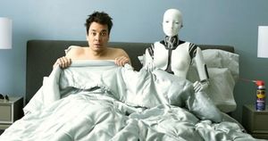 Руки андроида: из-за редкой болезни подругу пользователя Reddit посчитали роботом