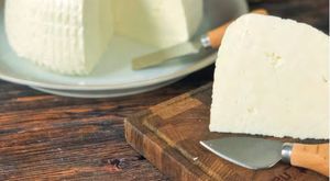 Как приготовить рассольный сыр дома?