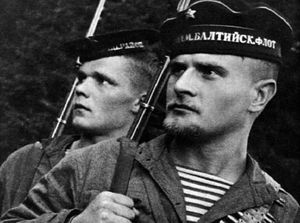 В каких случаях русские моряки шли в бой тельняшках