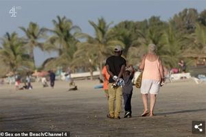 68-летняя  бельгийка вышла замуж за 32-летнего африканца. Казалось бы, причем тут наташи?