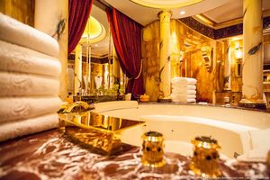 Золото для шейхов и олигархов: самый дорогой номер в семизвездочном отеле Burj Al Arab