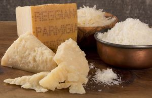 Пармезан — вкусно, но дорого: страсти английских матросов по итальянскому сыру