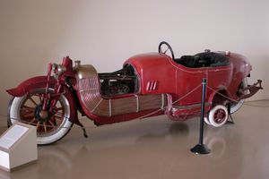 Bi-Autogo 1912 года — мотоколесница, достойная «Безумного Макса»