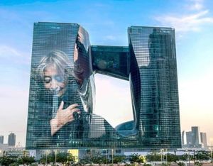 В Дубае построили отель, спроектированный Захой Хадид
