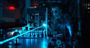 Ученые сумели «замедлить» свет в 10 раз