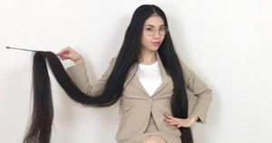 Девушка с самыми длинными в Японии волосами вынуждена терпеть насмешки