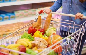 Какими продуктами стоит запасаться впрок: 10 товаров с особенно длительным сроком годности