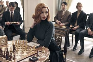 Лучшие неформальные фото Ани Тейлор-Джой — той самой вундер-шахматистки из сериала «Ход королевы»