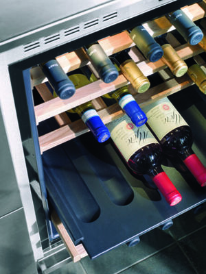 KitchenAid представляет винные шкафы для тех, кто ценит благородные напитки