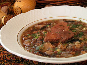 Воспиапур - армянский суп из чечевицы