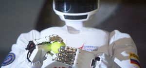 «Роскосмос» выделит 2,5 миллиарда рублей на создание космических роботов