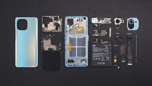 Xiaomi Mi 11 показали изнутри