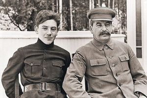 За что арестовали сына Сталина после смерти отца