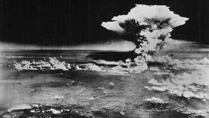 Как жители СССР ощутили атомные взрывы в Хиросиме и Нагасаки