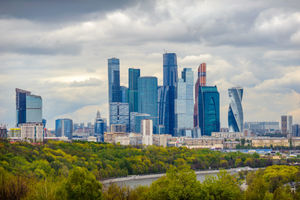 В каких районах Москвы больше всего продали квартир в феврале