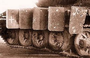 Зачем советским танкам нужны были «крылья» на бортах