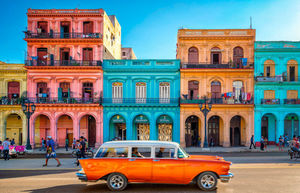 Почему на Кубе в окнах домов вообще нет стекол