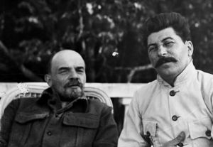 Почему не похоронили Владимира Ильича, и Чей культ личности был сильнее Ленина или Сталина
