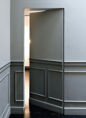 Зачем нужны потайные двери в интерьере и как их скрыть